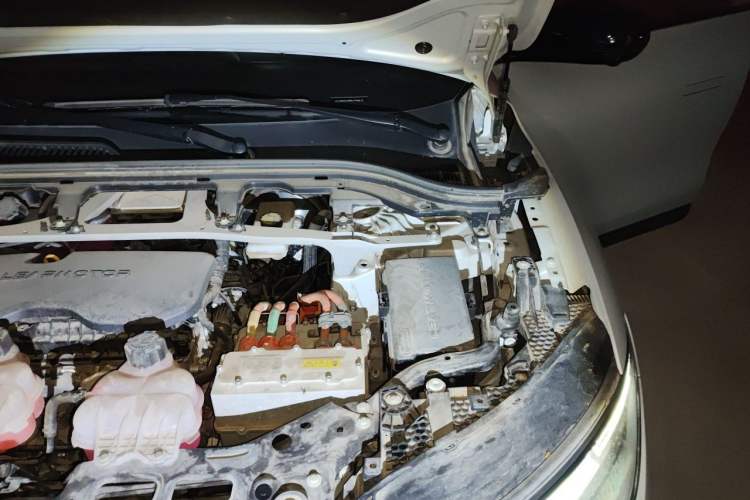 Used Leapmotor C11 2023 Range-Extended 200 Comfort Edition Engine Bay Left