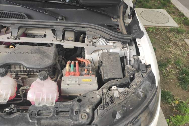 Used Leapmotor C11 2023 Range-Extended 200 Comfort Edition Engine Bay Left