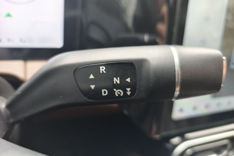 Used Leapmotor C11 2023 Extended-Range 285 Comfort Edition Gear Lever