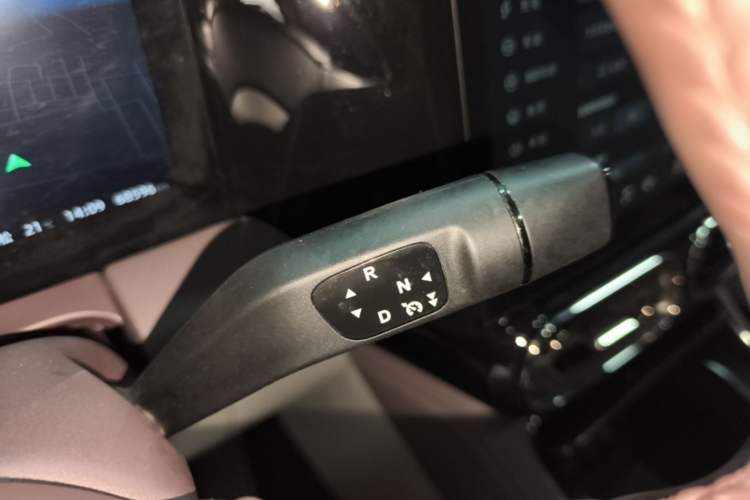 Used Leapmotor C11 2023 Range-Extended 285 Smart Enjoyment Edition Gear Lever