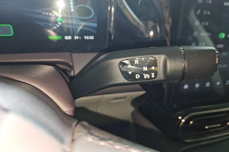 Used Leapmotor C11 2023 Pure Electric 500 Smart Edition Gear Lever