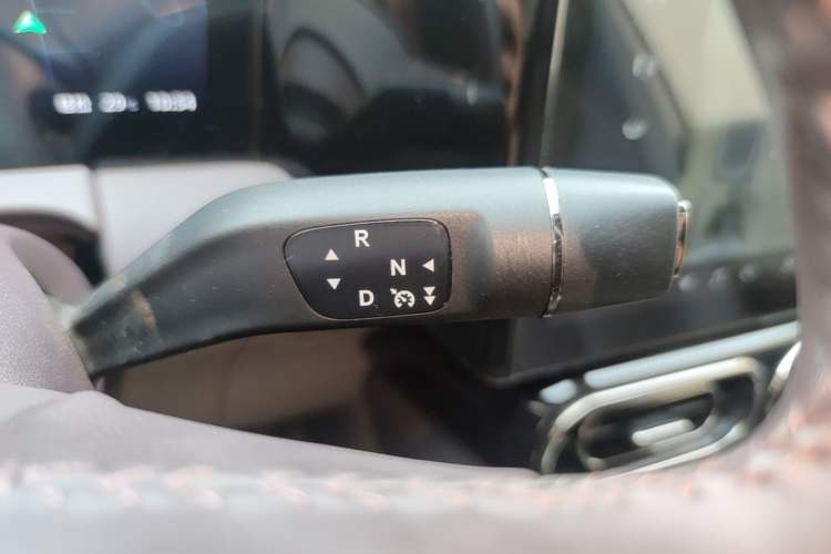 Used Leapmotor C11 2023 Pure Electric 500 Smart Edition Gear Lever