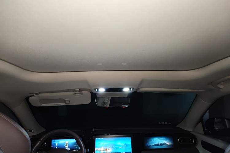 Used Leapmotor C11 2023 Range-Extended 200 Comfort Edition Headliner