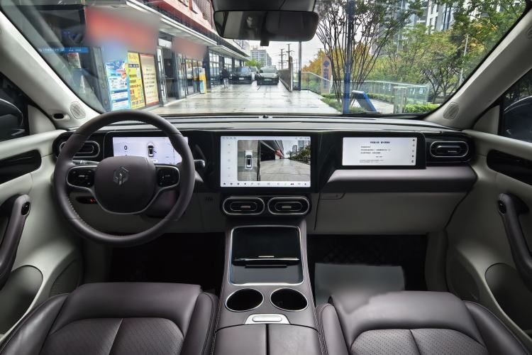 Used Leapmotor C11 2023 Range-Extended 180 Comfort Edition Interior 1