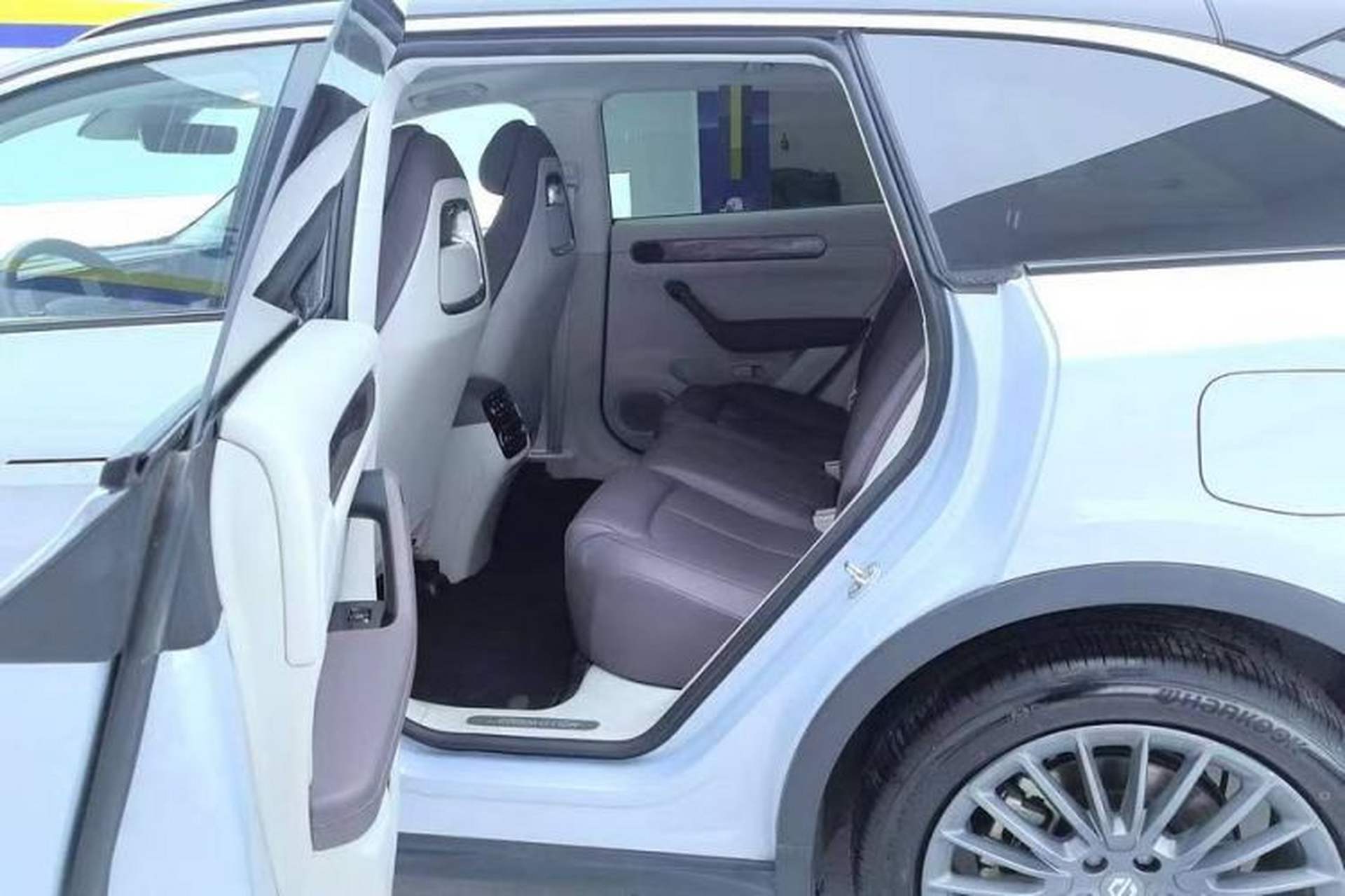 Used Leapmotor C11 2023 Range-Extended 300 Smart Enjoyment Edition Interior 7