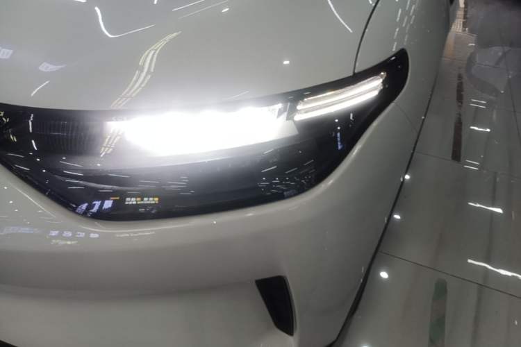 Used Leapmotor C11 2023 Pure Electric 500 Comfort Edition Left Front Headlight