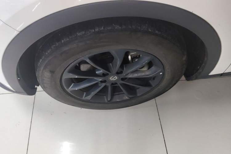 Used Leapmotor C11 2023 Pure Electric 500 Comfort Edition Left Front Wheel Hub