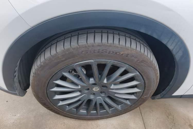 Used Leapmotor C11 2023 Range-Extended 180 Comfort Edition Left Front Wheel Hub