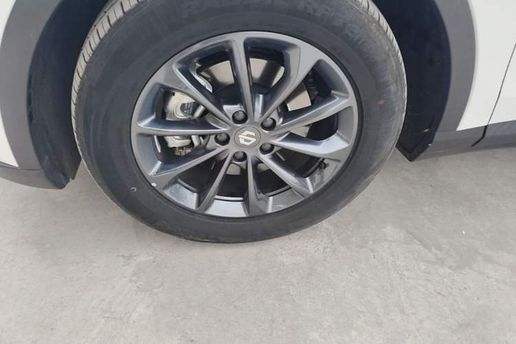 Used Leapmotor C11 2023 Range-Extended 180 Comfort Edition Left Front Wheel Hub