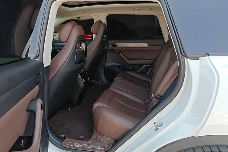 Used Leapmotor C11 2023 Pure Electric 500 Smart Edition Left Rear Seat