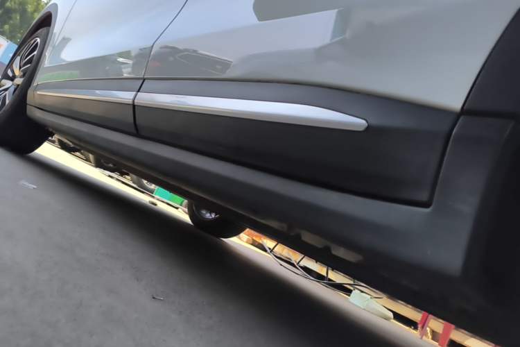 Used Leapmotor C11 2023 Pure Electric 500 Smart Edition Left Side Sill