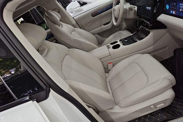 Used Leapmotor C11 2023 Range-Extended 285 Smart Enjoyment Edition Right Front Seat