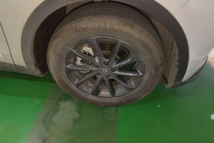 Used Leapmotor C11 2023 Pure Electric 500 Comfort Edition Right Front Wheel Hub