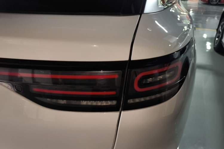 Used Leapmotor C11 2023 Range-Extended 285 Smart Enjoyment Edition Right Rear Taillight