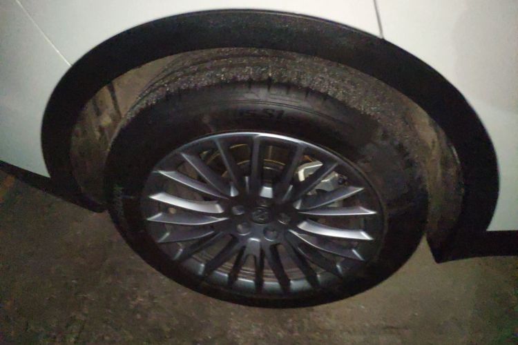 Used Leapmotor C11 2023 Pure Electric 500 Zhixing Edition Right Rear Wheel Hub