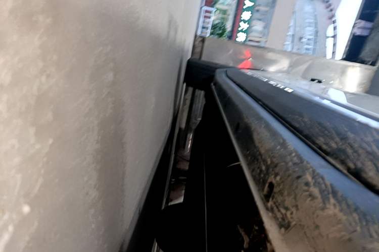 Used Leapmotor C11 2023 Range-Extended 300 Smart Enjoyment Edition Right Side Sill