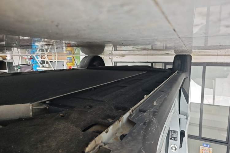 Used Leapmotor C11 2023 Range-Extended 180 Comfort Edition Right Side Sill