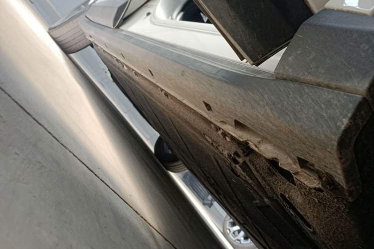 Used Leapmotor C11 2023 Pure Electric 500 Comfort Edition Right Side Sill