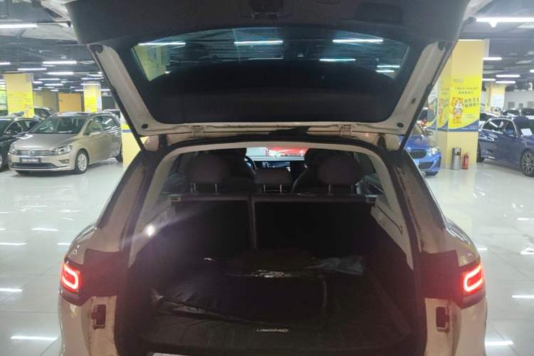 Used Leapmotor C11 2023 Pure Electric 500 Comfort Edition Trunk
