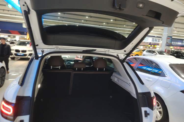 Used Leapmotor C11 2023 Extended-Range 285 Comfort Edition Trunk