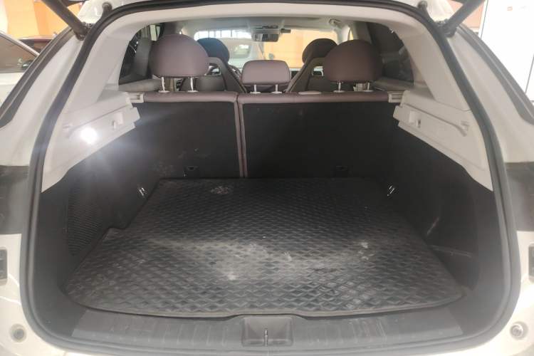 Used Leapmotor C11 2023 Extended-Range 285 Comfort Edition Trunk