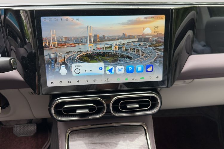 Used Leapmotor C11 2023 Range-Extended 300 Smart Enjoyment Edition Audio And AC Panel
