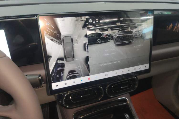 Used Leapmotor C11 2024 Range-Extended 300 Luxury Edition Audio And AC Panel