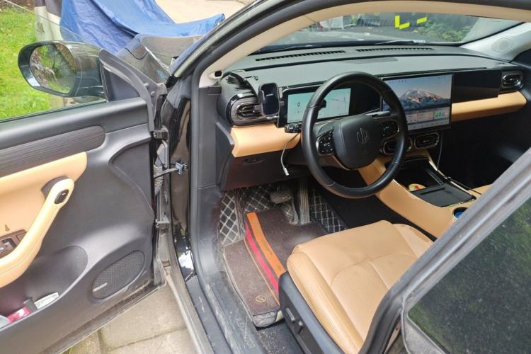 Used Leapmotor C11 2024 All-Electric 580 Luxury Edition Driver Seat