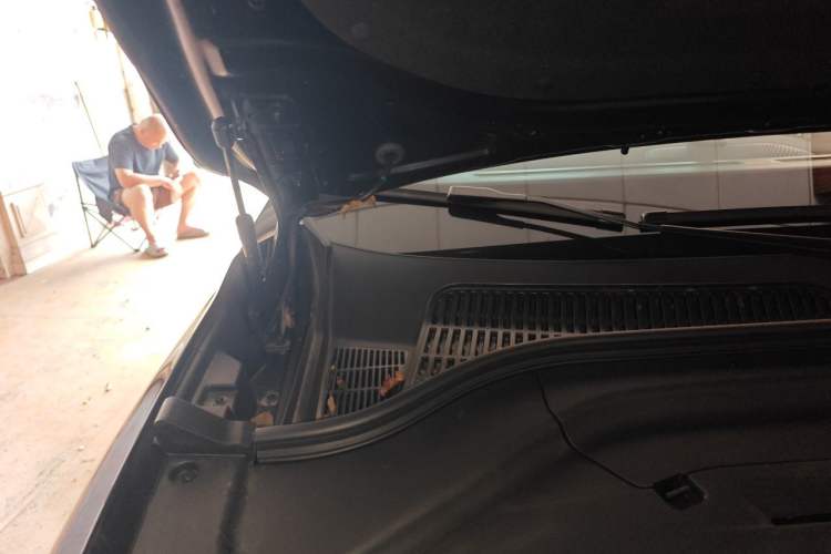 Used Leapmotor C11 2024 All-Electric 580 Luxury Edition Engine Bay Right
