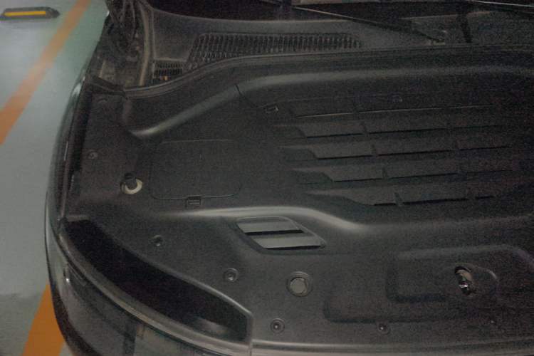 Used Leapmotor C11 2024 All-Electric 580 Luxury Edition Engine Bay Right