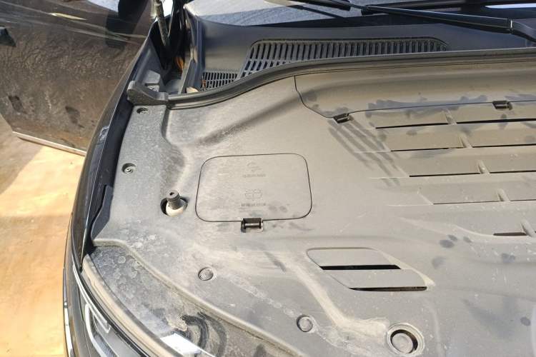Used Leapmotor C11 2024 All-Electric 580 Luxury Edition Engine Bay Right