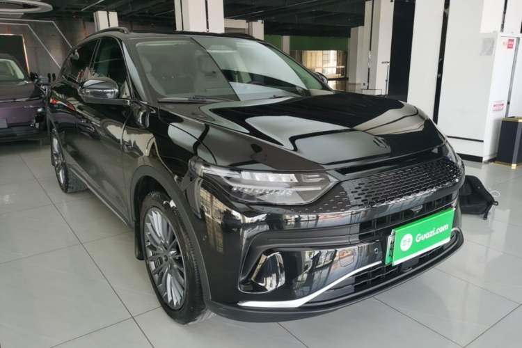 Used Leapmotor C11 2024 Range-Extended 300 Luxury Edition Front Right 45 Deg