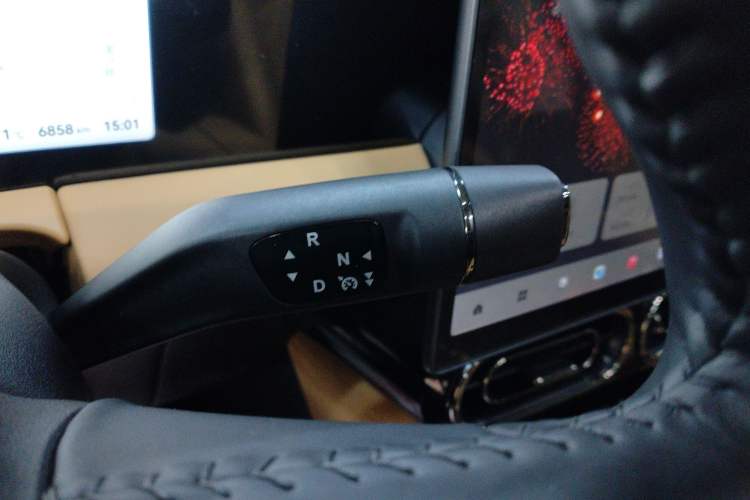 Used Leapmotor C11 2024 Range-Extended 300 Luxury Edition Gear Lever