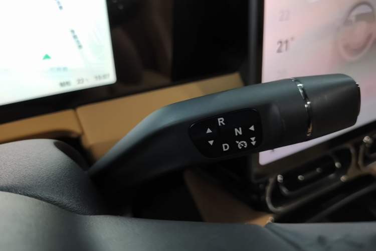 Used Leapmotor C11 2024 All-Electric 580 Luxury Edition Gear Lever