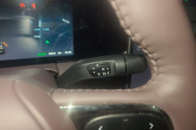 Used Leapmotor C11 2024 All-Electric 580 Luxury Edition Gear Lever