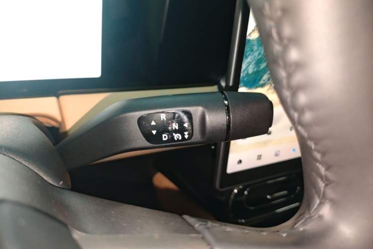 Used Leapmotor C11 2024 All-Electric 580 Luxury Edition Gear Lever
