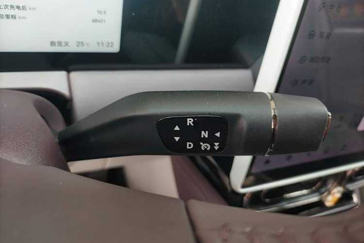 Used Leapmotor C11 2024 All-Electric 580 Luxury Edition Gear Lever