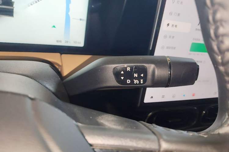Used Leapmotor C11 2024 All-Electric 580 Luxury Edition Gear Lever