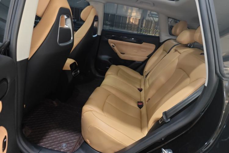 Used Leapmotor C11 2024 Range-Extended 200 Smart Enjoyment Edition Interior 4