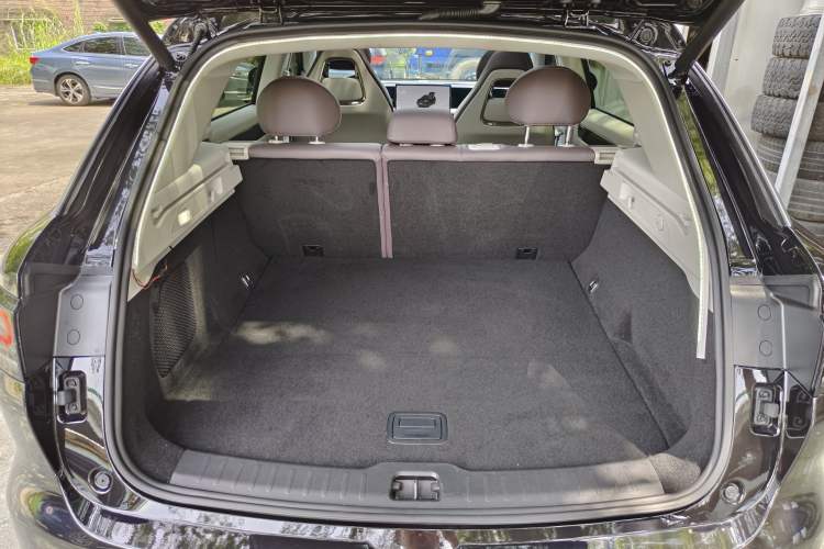 Used Leapmotor C11 2024 Range-Extended 300 Luxury Edition Interior 9