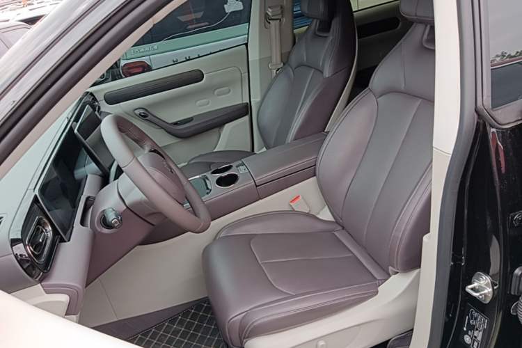 Used Leapmotor C11 2024 All-Electric 580 Luxury Edition Left Front Seat