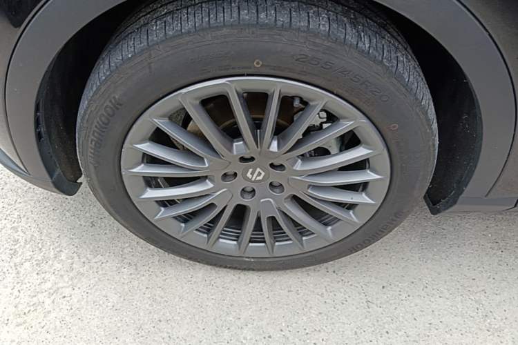 Used Leapmotor C11 2024 All-Electric 580 Luxury Edition Left Front Wheel Hub