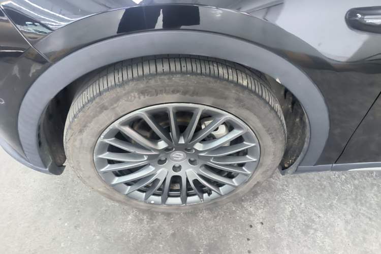 Used Leapmotor C11 2024 All-Electric 580 Luxury Edition Left Front Wheel Hub