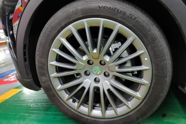 Used Leapmotor C11 2024 All-Electric 580 Luxury Edition Left Front Wheel Hub