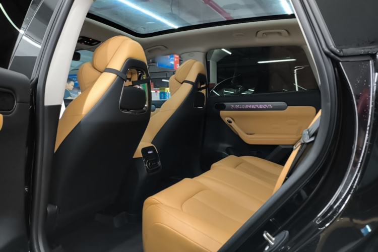 Used Leapmotor C11 2024 All-Electric 580 Luxury Edition Left Rear Seat