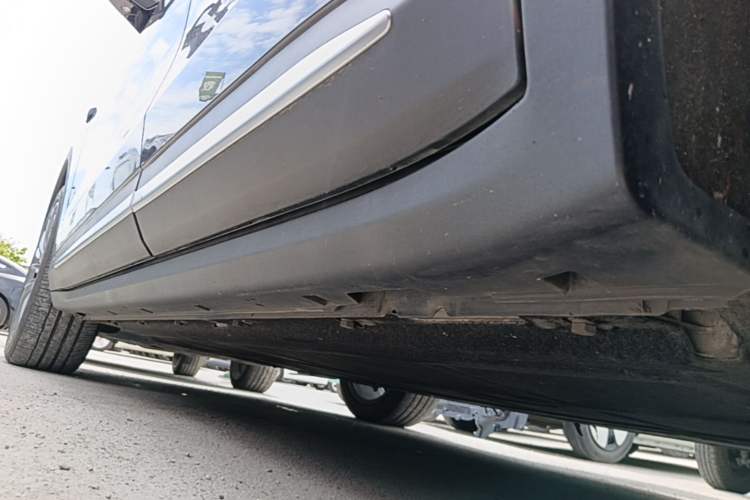 Used Leapmotor C11 2024 All-Electric 580 Luxury Edition Left Side Sill