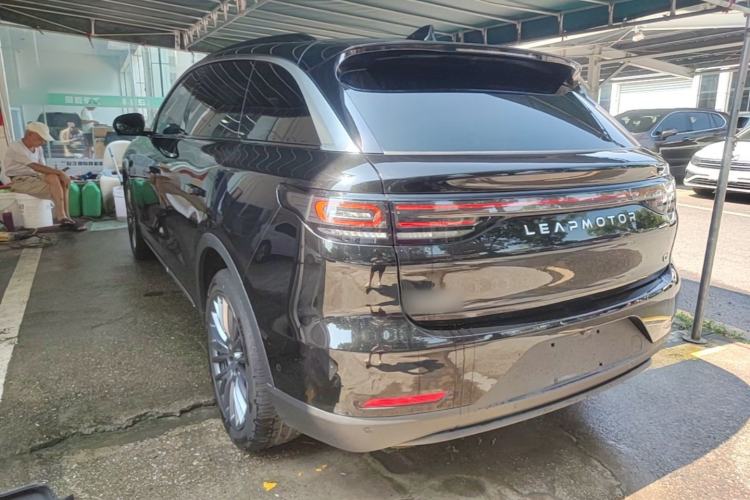 Used Leapmotor C11 2024 All-Electric 580 Luxury Edition Rear Left 45 Deg