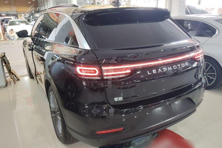 Used Leapmotor C11 2024 All-Electric 580 Luxury Edition Rear Left 45 Deg