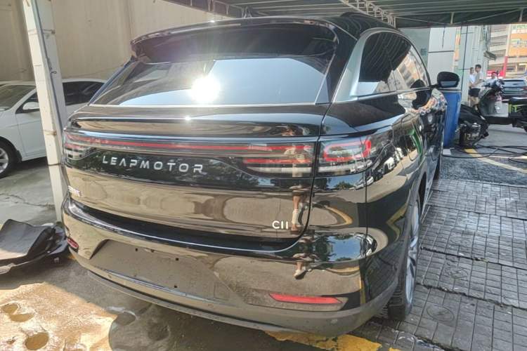 Used Leapmotor C11 2024 All-Electric 580 Luxury Edition Rear Right 45 Deg