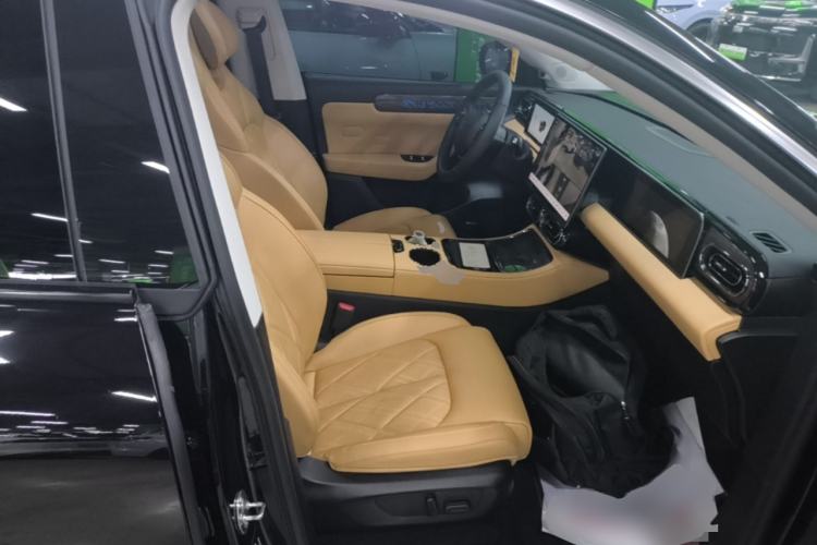 Used Leapmotor C11 2024 Range-Extended 300 Luxury Edition Right Front Seat